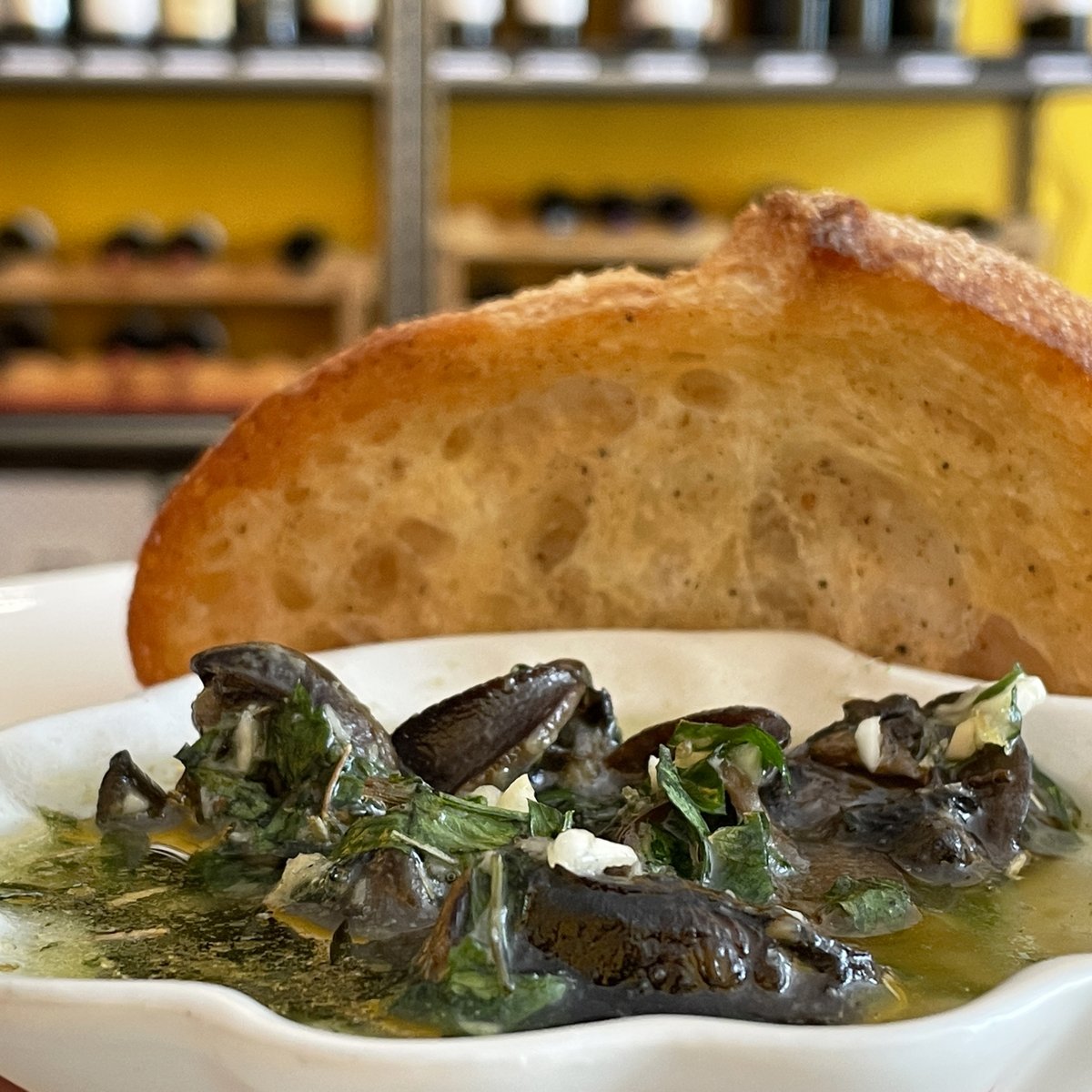OldeHearthBread's tweet photo. Formaggio &amp; Friends, the SoDo wine/cheese spot, uses our bread for everything - including a crabcake sandwich and the escargot special. Gwen and Christopher will also order our baguettes and pastries - fresh to pick-up in south Orlando. What's better than bread, wine and cheese? https://t.co/ONXzcsWZ4T