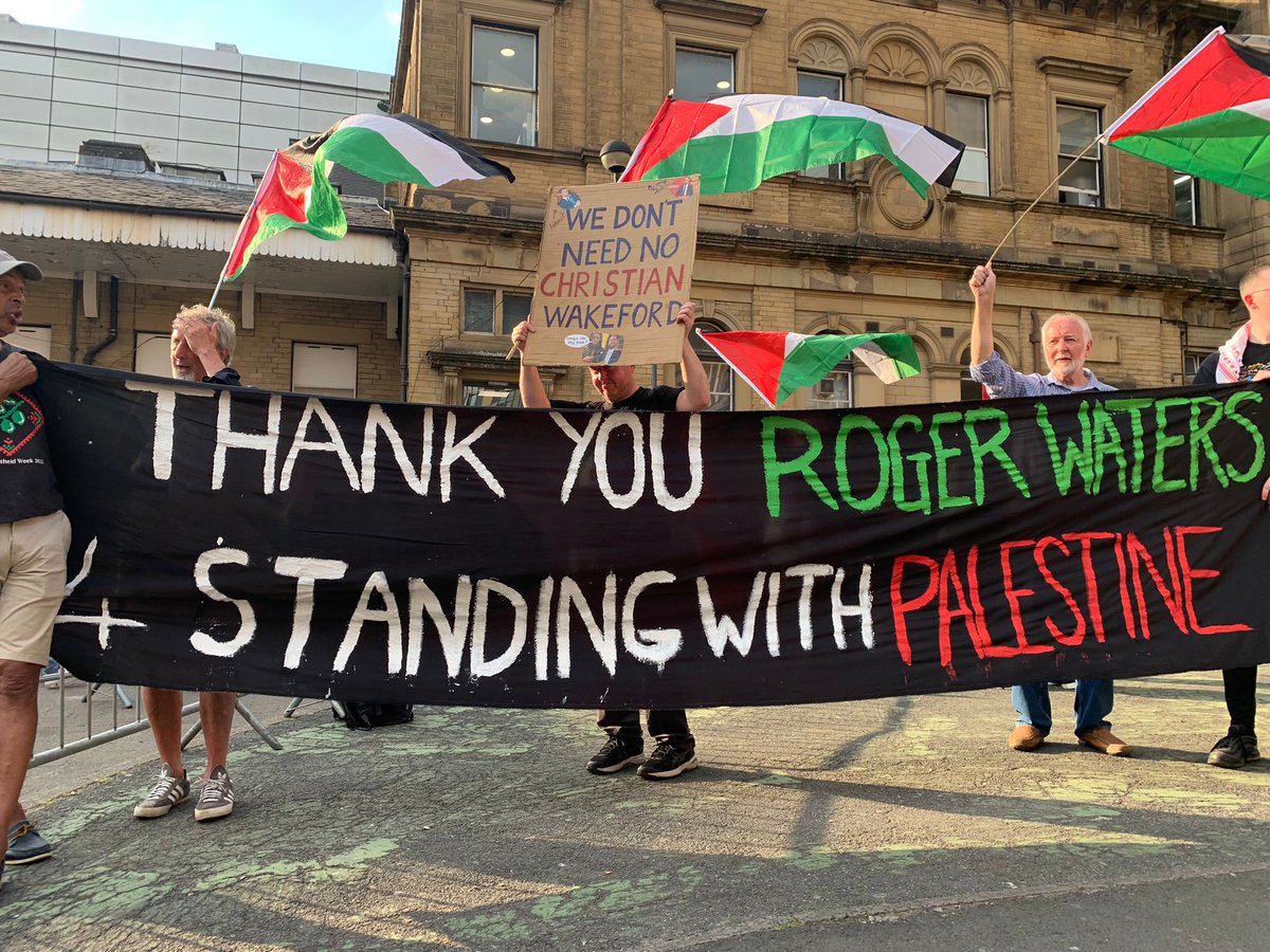 The Manchester leg of the tour. Thank you Roger Waters 4 standing with Palestine. 
We don't need no Christian Wakeford 
#IstandwithRogerWaters
#westandwithRoger
#thisisnotadrill