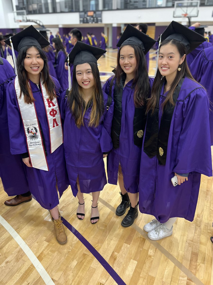 NorthwesternFSL's tweet photo. Congratulations Class of 2023!

We are so proud of our graduating seniors. We hope that you’ll look back fondly on your experience at Northwestern and remain committed members of your fraternities, sororities, and our Wildcat family! #GoCats https://t.co/tQphj1voPI