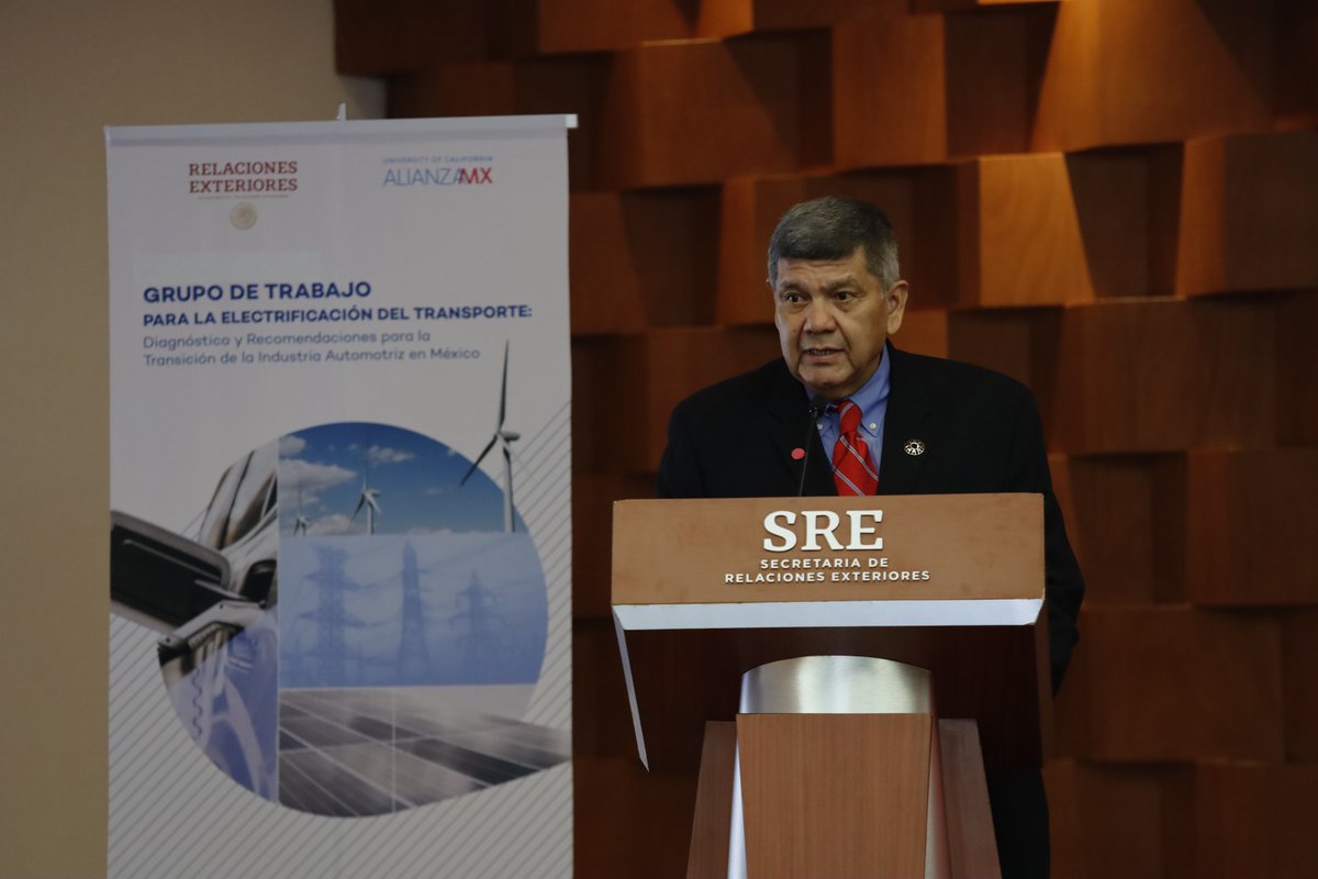 maguealcantara's tweet photo. Iniciamos la segunda fase del Grupo de Trabajo para la Electrificación del Transporte #GTE de la @SRE_mx, con la instalación de las mesas de facilitación. Esta primera mesa se centró en la infraestructura de carga. https://t.co/l3ahXcCIdL