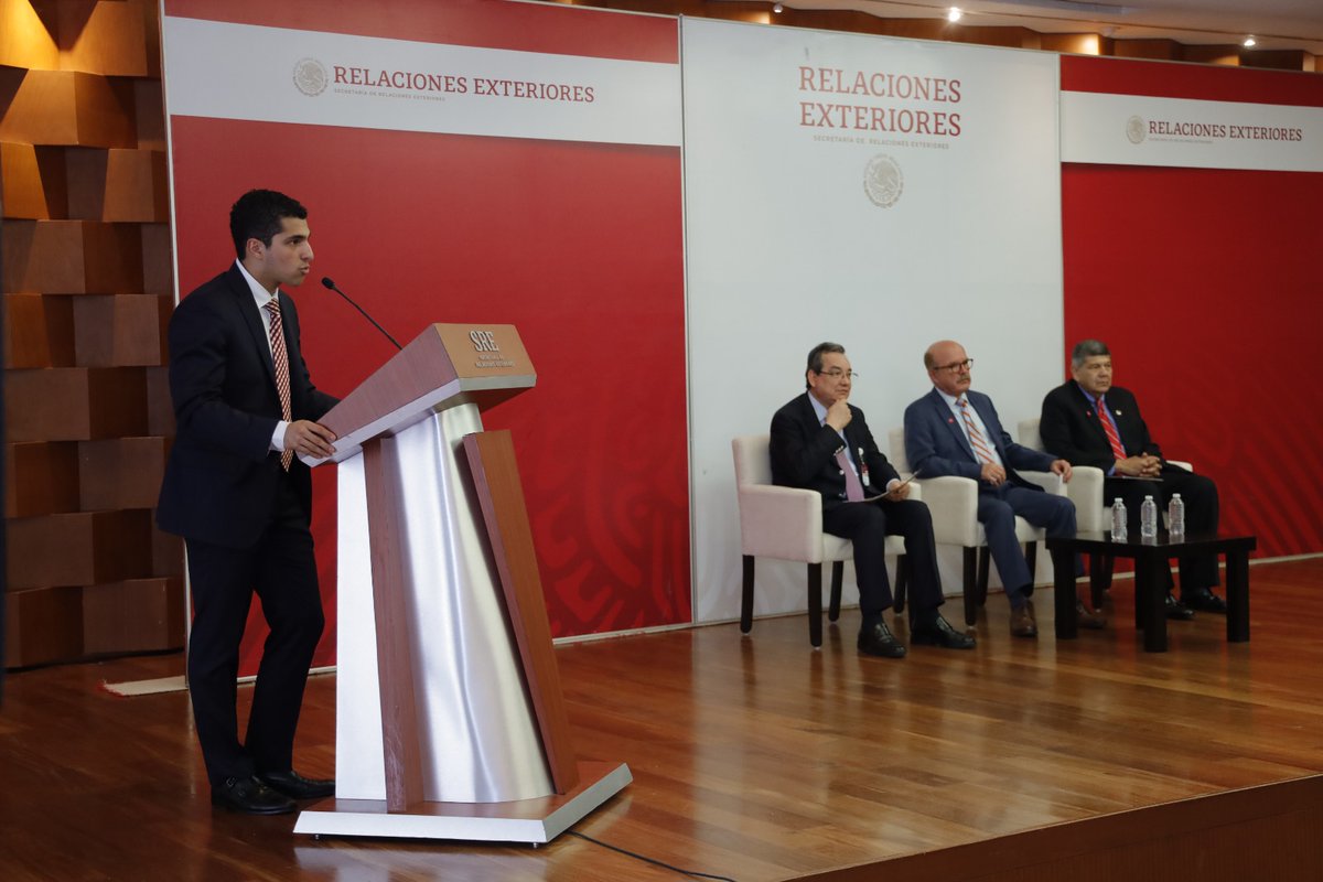 maguealcantara's tweet photo. Iniciamos la segunda fase del Grupo de Trabajo para la Electrificación del Transporte #GTE de la @SRE_mx, con la instalación de las mesas de facilitación. Esta primera mesa se centró en la infraestructura de carga. https://t.co/l3ahXcCIdL