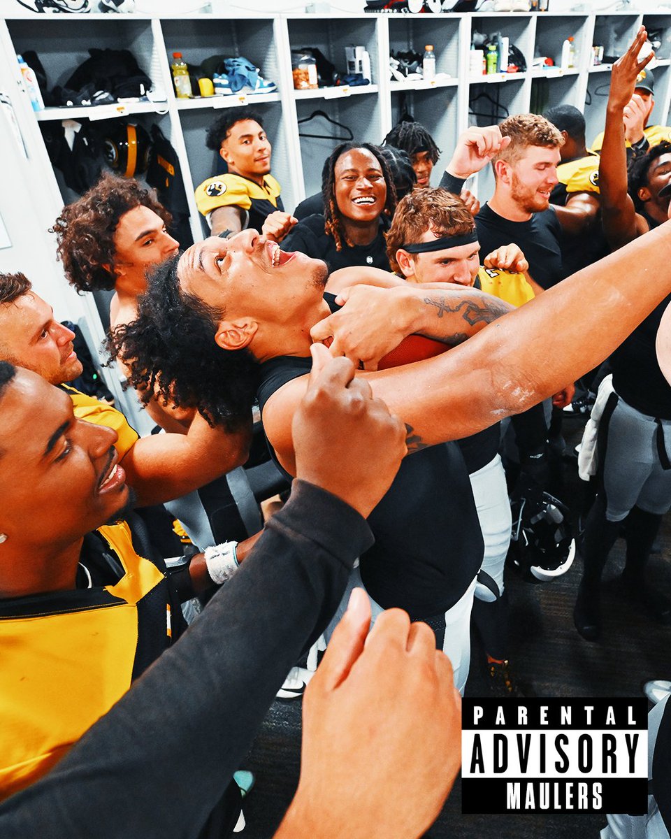 UFLMaulers's tweet photo. Our Week 9️⃣ win, but make it album covers 💿🔥 https://t.co/6TWGfjAnus