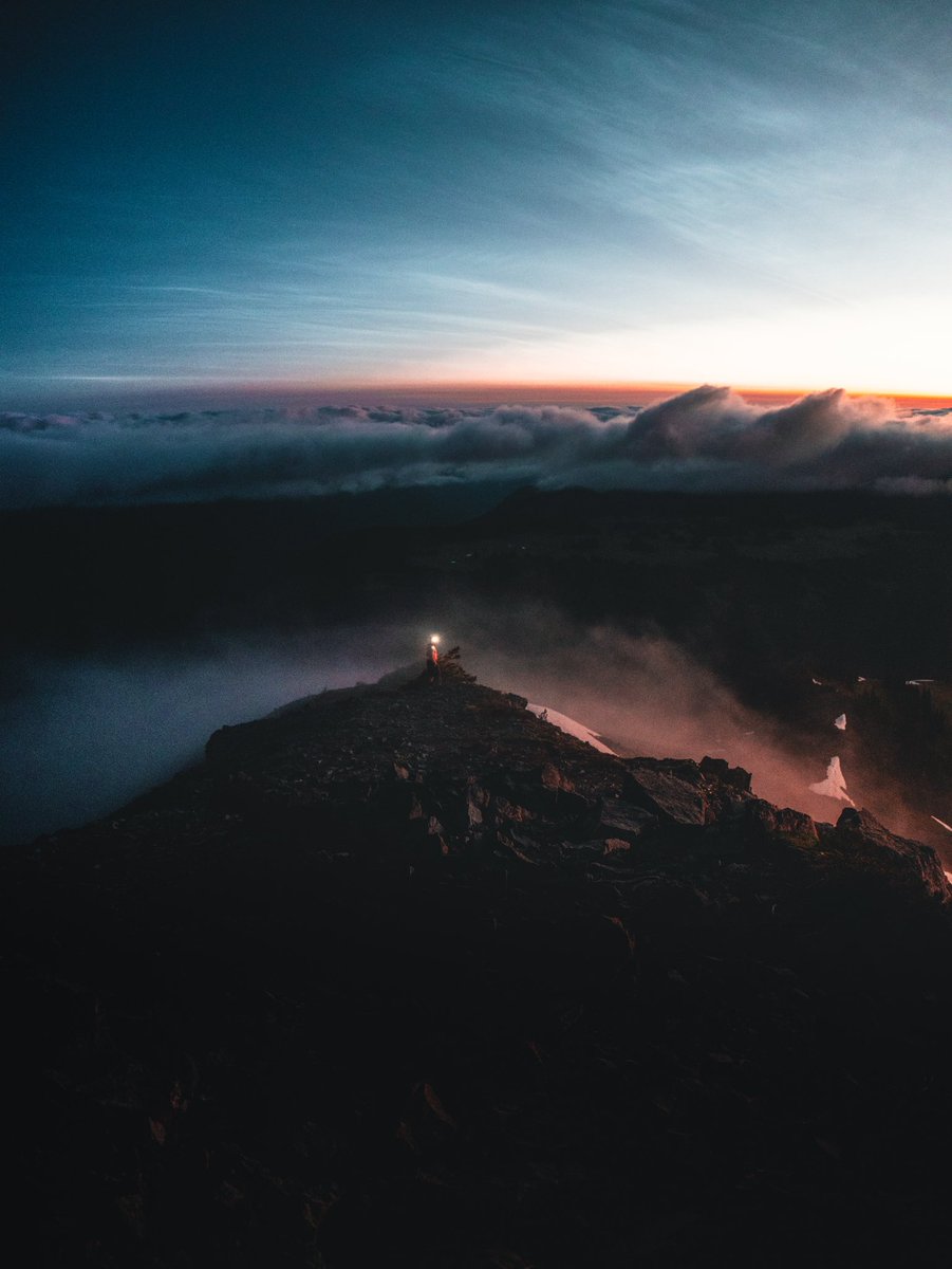 Edge of the world 
#adventurephotography #landscapephotography #pnw #Washingtonstate