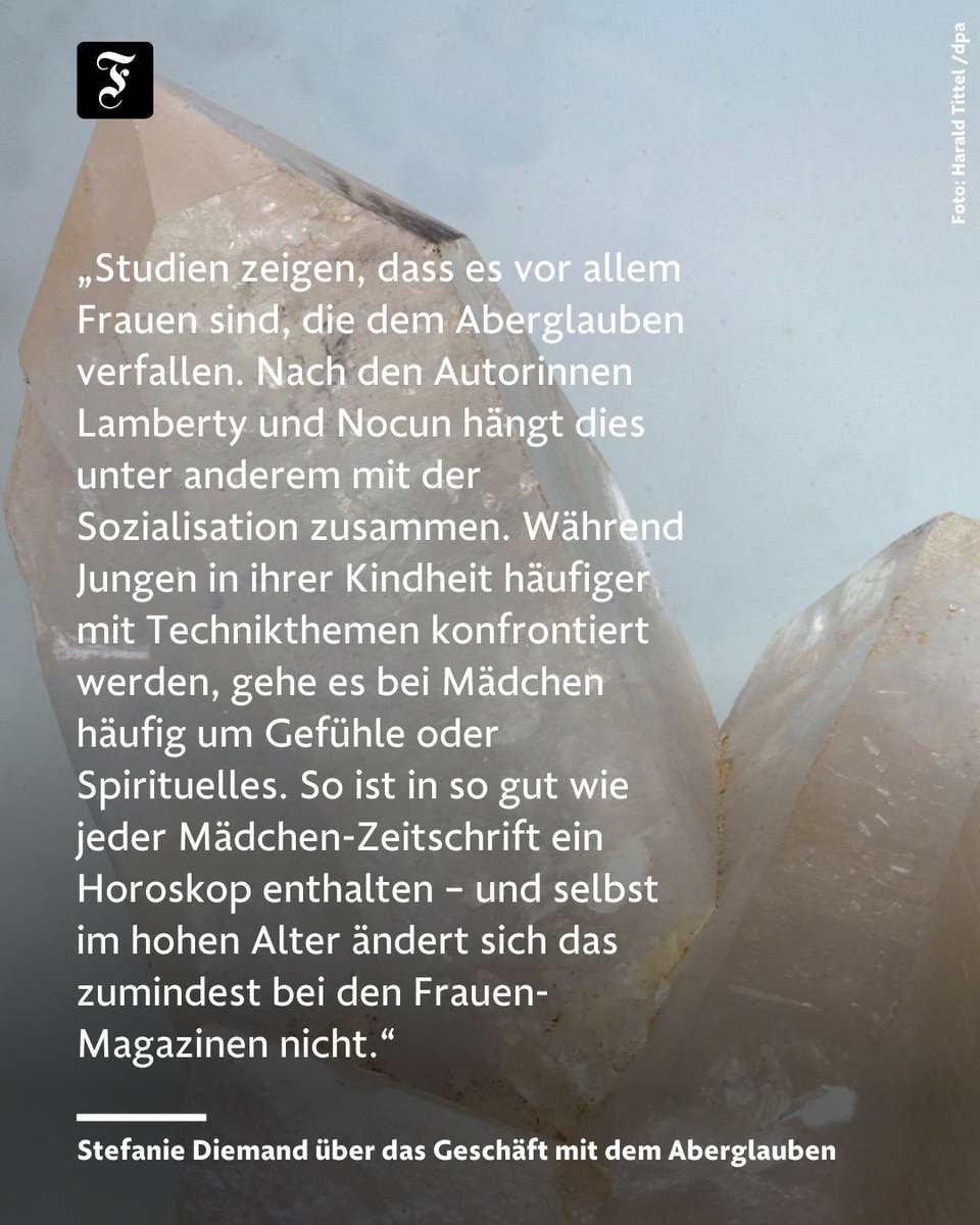 🔮Esoterik mag manchen als skurril erscheinen, doch es ist ein milliardenschwerer Markt, schreiben <a href="/stefaniediemand/">Stefanie Diemand</a> und <a href="/julia_bellan/">Julia Bellan</a> im #SchnellerSchlau. trib.al/FHaj3Ll