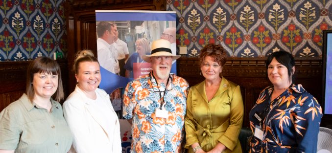 El Hombre Invisible tweet media