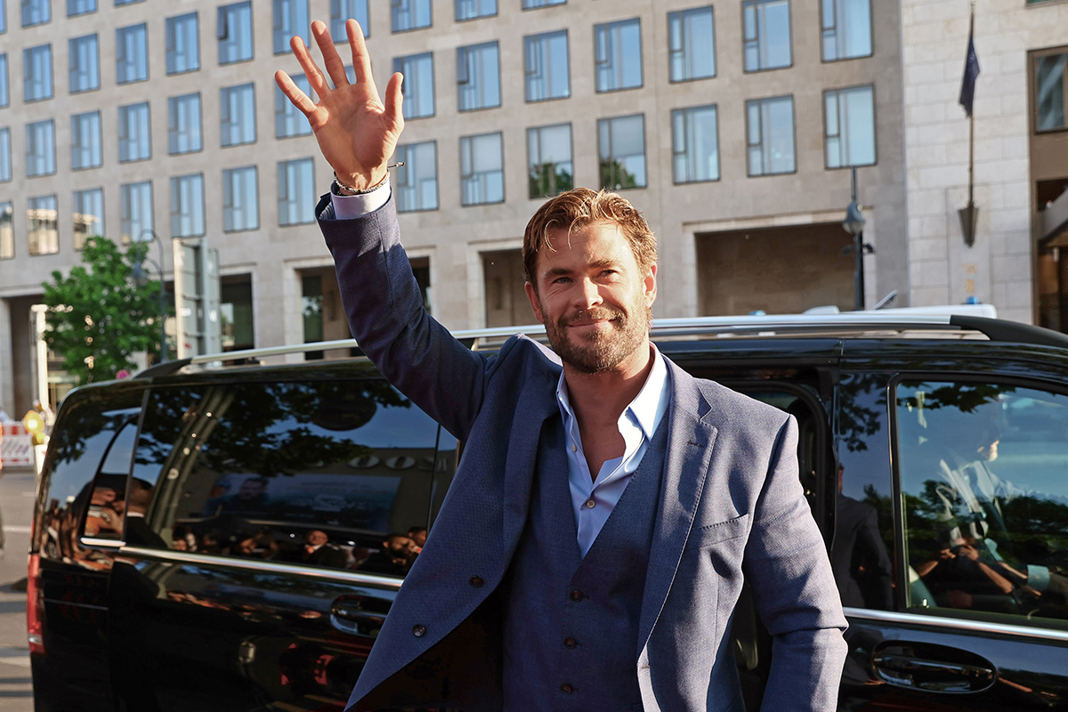 Conhea Chris Hemsworth: uma Entrevista Exclusiva com o Podpah