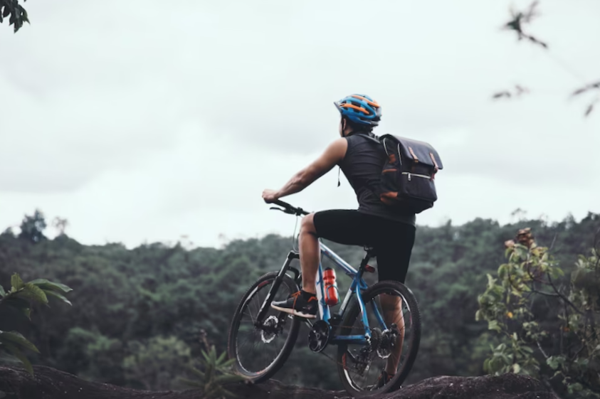 compras's tweet photo. Ready to pedal into savings? Discover the best online retailers for affordable, high-quality bikes 🚲💰 https://t.co/KehmSJV5WA https://t.co/cDeIlBTUc2