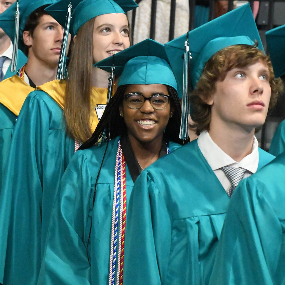 HenricoSchools's tweet image. Give it up for the Glen Allen Class of 2023! Watch a replay of the commencement ceremony at youtube.com/watch?v=Z7kBYl…. 

More photos from other graduations will be uploaded today and tomorrow. Check back later for more.

#HCPSClassof23