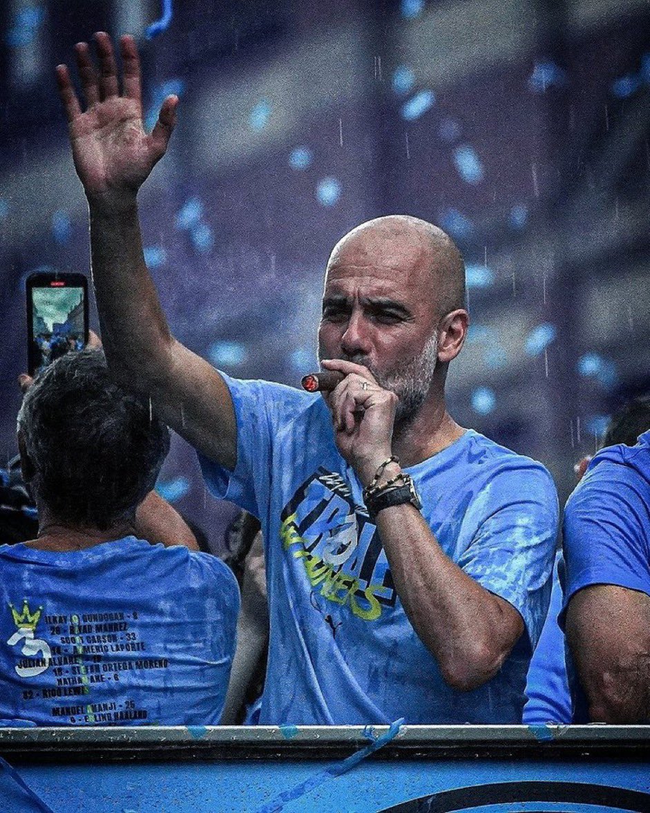 GuardiolaTweets's tweet photo. The coach in the history of La Liga 

The coach in the history of Bundesliga 

The coach in the history of Premier League 

Herr Pep 

#Pep #ReInventingTheGame https://t.co/kKXpYQQSA6