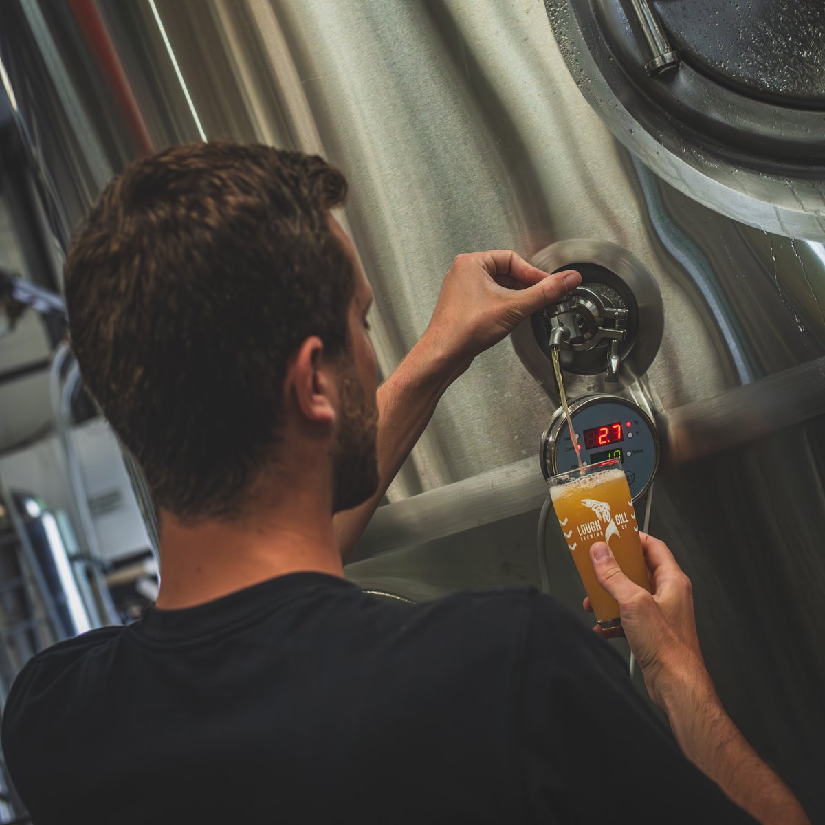 LoughGillBrewer's tweet image. This weekend we will be at the Kicking Donkey in sunny #Bundoran for a very special tap takeover weekend! We will be pouring all weekend alongside the best local musicians as #SeaSessions takes place just down the road! Come and have a pint with us!  🌊 #BrewedForAdventure