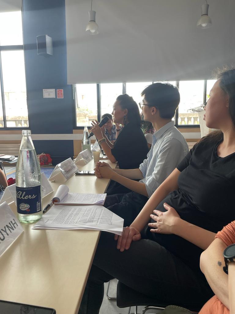 KOÏ (@koimagazinefr) on Twitter photo Koï était présent pour la journée « Asian Minorities in Europe and in North America » par <a href="/sciencespo/">Sciences Po</a> <a href="/UCBerkeley/">UC Berkeley</a> et <a href="/SFSU/">SF State</a> avec :
<a href="/RussellJeung/">Russell Jeung</a> <a href="/XpertDemon/">Diane Wong</a> <a href="/dianayeh/">Diana Yeh</a> #KhatharyaUM #KienNghiHA <a href="/yahanduken/">yhchuang</a> <a href="/asiattitudes/">Asiattitudes</a> <a href="/gracefullyfried/">grace ly</a> <a href="/TalkTabouMedia/">Talk Tabou Média</a> <a href="/slashasianmedia/">slashasian</a> <a href="/ajcf_fr/">AJCF - Association des Jeunes Chinois de France</a> Koï était présent pour la journée « Asian Minorities in Europe and in North America » par <a href="/sciencespo/">Sciences Po</a> <a href="/UCBerkeley/">UC Berkeley</a> et <a href="/SFSU/">SF State</a> avec :
<a href="/RussellJeung/">Russell Jeung</a> <a href="/XpertDemon/">Diane Wong</a> <a href="/dianayeh/">Diana Yeh</a> #KhatharyaUM #KienNghiHA <a href="/yahanduken/">yhchuang</a> <a href="/asiattitudes/">Asiattitudes</a> <a href="/gracefullyfried/">grace ly</a> <a href="/TalkTabouMedia/">Talk Tabou Média</a> <a href="/slashasianmedia/">slashasian</a> <a href="/ajcf_fr/">AJCF - Association des Jeunes Chinois de France</a>