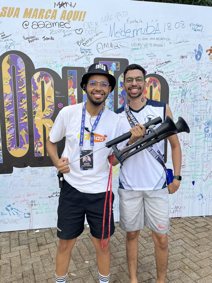 carlossrp's tweet photo. a foto saiu e foi bom demais.

Lembrando que é CarlsoVerso pois sou o mais velho deesses queridos

Inter acabou e mais um ano que penso: doutorado vai terminar e eu vou ter que arrumar outra coisa pra fazer na ufg pois que mundo bom viu? amo meu trabalho e amo ser universitário https://t.co/ikMlBrNyJu