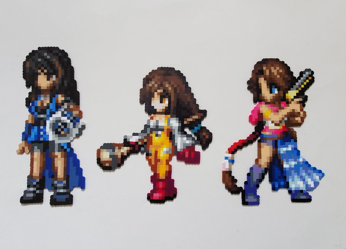 A huge selection of heroines from the Final Fantasy series. These will be first available in person at @RaleighRetro Summer Expo this Saturday!
#FinalFantasy #perler #perlerbeads #pixelart