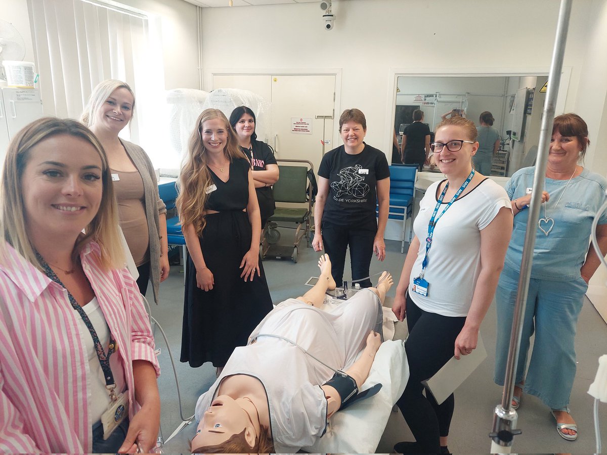 RachelCPDM's tweet photo. Such happy faces during todays very busy PROMPT training, thanks to all involved  @CHFTMaternity @cazandal @chftanaesthesia https://t.co/jgDEpLAWL8