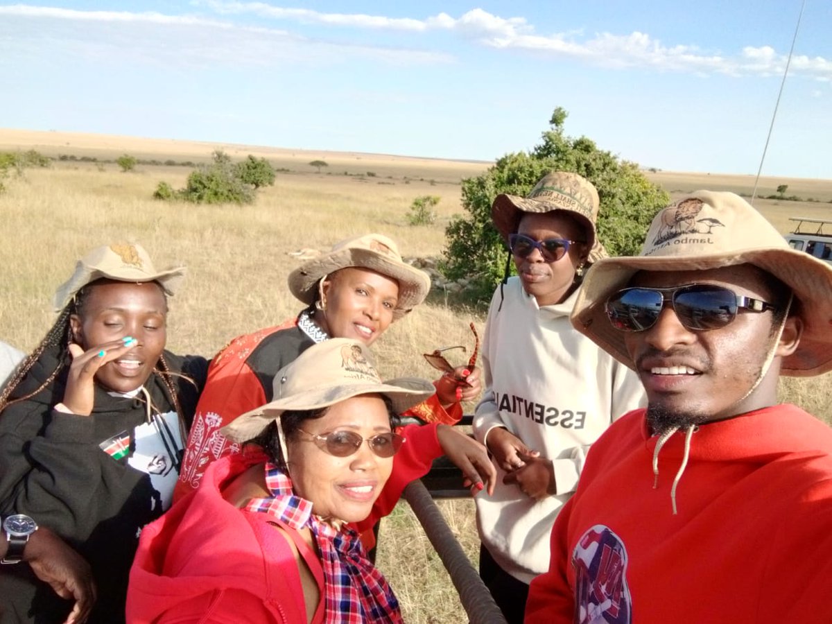 SamwelJane1's tweet image. Morning Game drive at Masai Mara National Park together with Tourism ambassadors 
@Min_TourismKE 
#tourismambassadors 
#magicalkenya