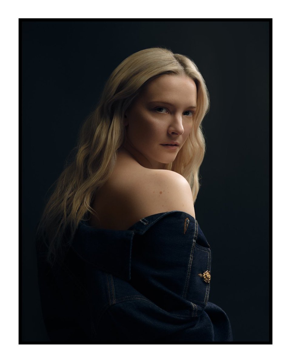 jrcmccord's tweet image. The exceptional Morfydd Clark &amp;amp; Ismael Cruz Cordova of #ringsofpower for @latimesphotos ❤️‍🔥
We had about 30 mins to get solos and duos but these two made it a dream. 
Assist from my fave @patrickgunning