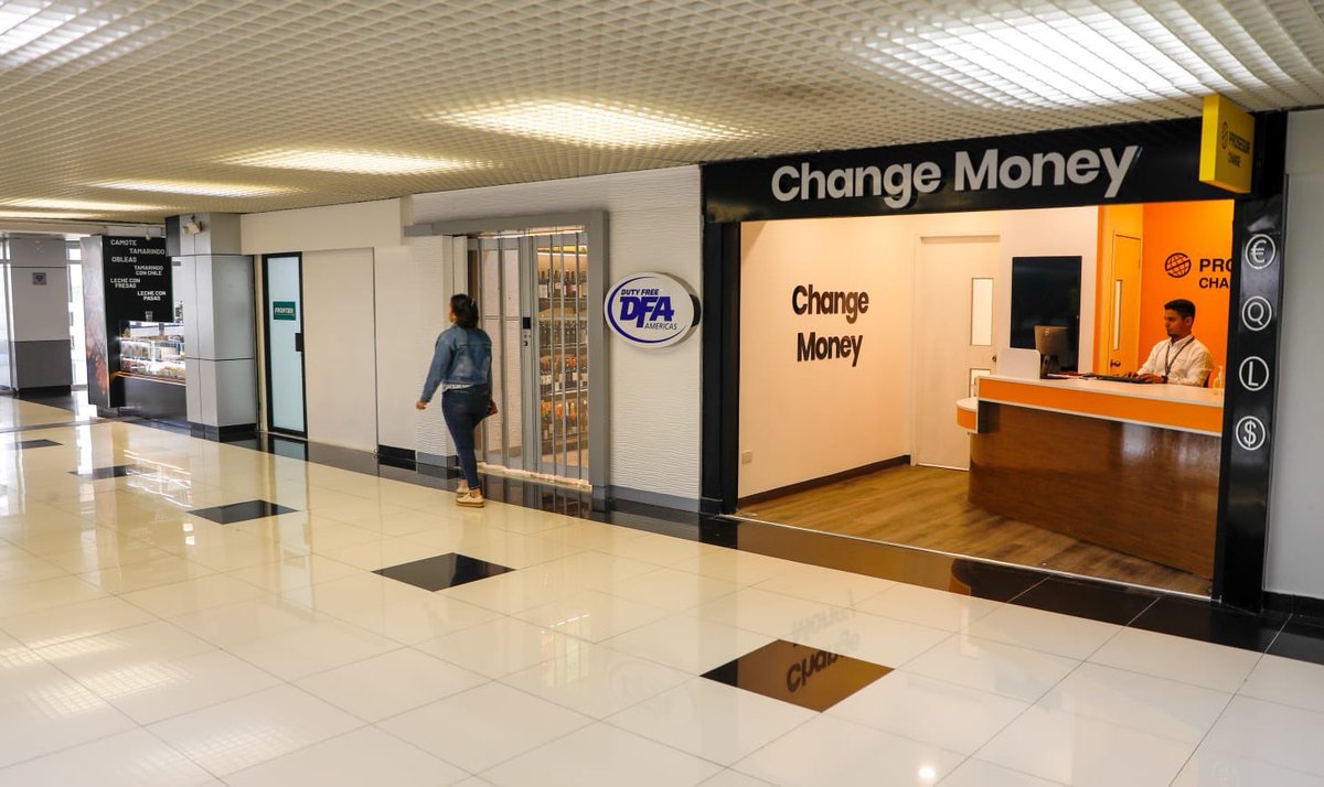 CEPASV's tweet photo. Ante la transformación del turismo en nuestro país, la casa de cambio llega al Aeropuerto Internacional de El Salvador. 🇸🇻

Ubicados: 
- Frente a sala 14
- Mostradores de renta autos

Realizan cambio a las monedas más comunes como el dólar, euro y las monedas de Centro y Suramérica.

Su horario de atención a pasajeros es de 5 a.m. a 10 p.m.