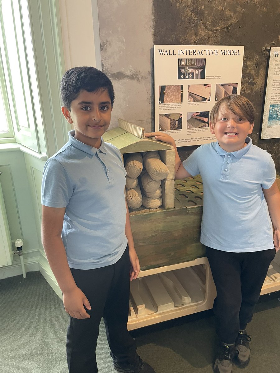 LauriestonP7's tweet photo. A great visit over to Callendar House today to take part in some Roman activities. Photos will be posted on the Team page in files as there are lots 😌 https://t.co/hmZIPf1Y7Y