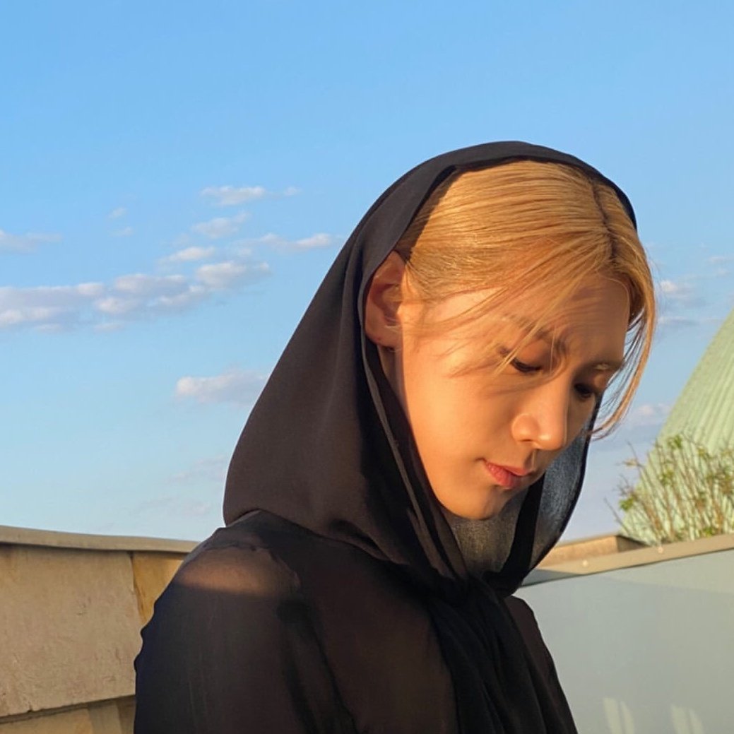 kalo gue bukan kpopers, lu bilang ke gue dia member blackpink juga gue percaya