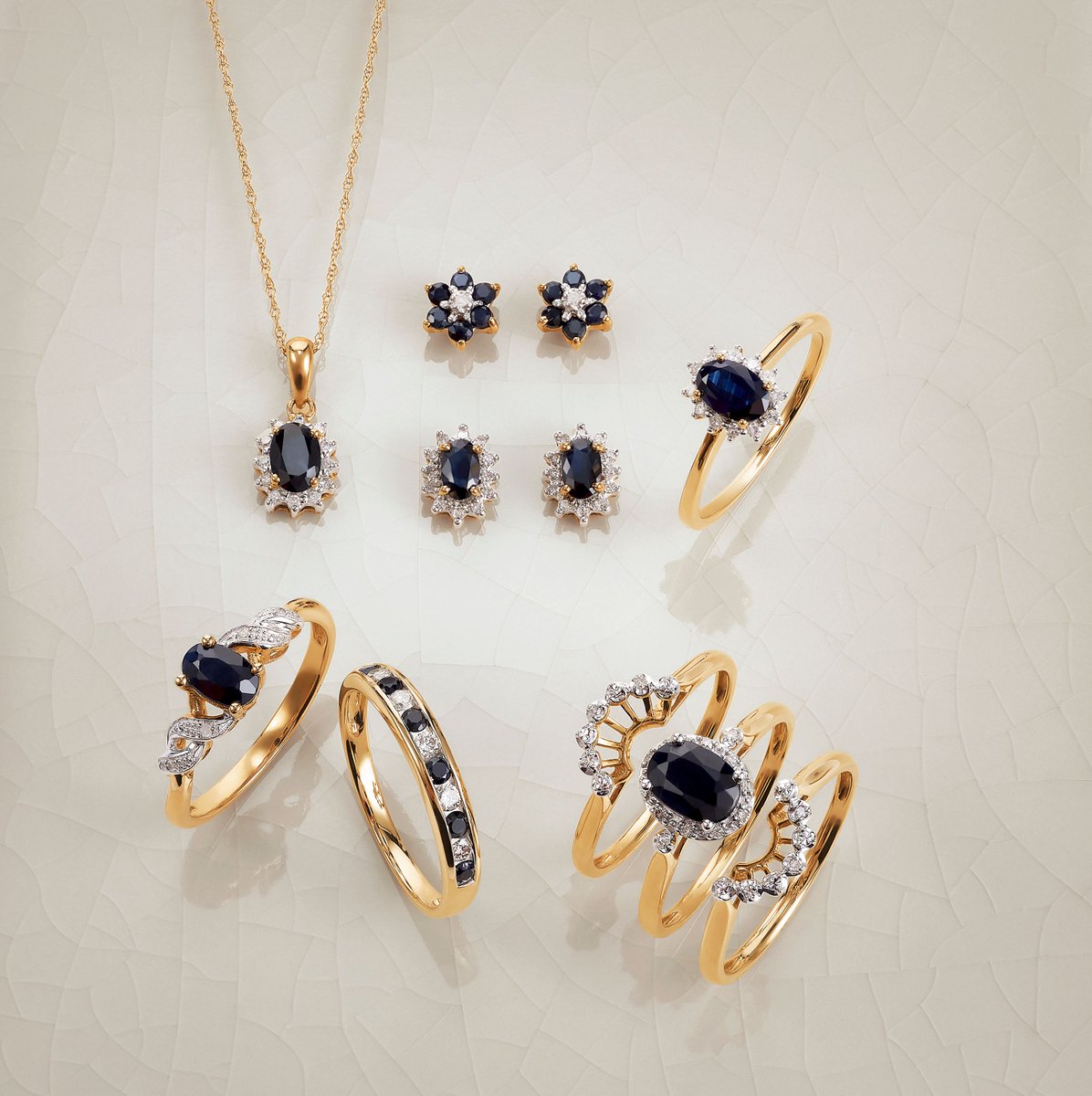 PackshotPeople's tweet photo. Spreading the love on National Loving Day

#jewellery #rings #earrings #necklaces

#packshotphotography #packshot #retailphotography #jewelleryphotography #jewelleryphotos #diamonds #diamondjewellery https://t.co/gNhWoX2LBU