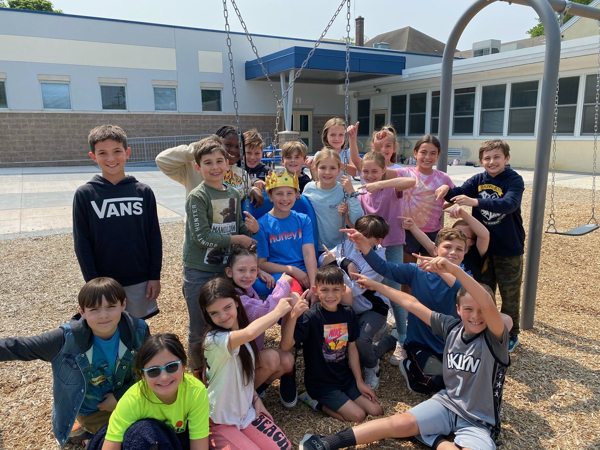 Miss Berry tweet media