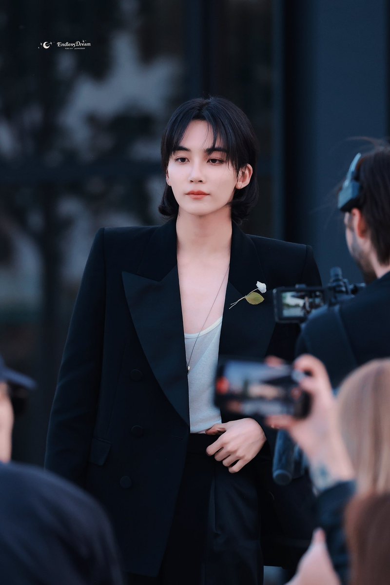 専用　ジョンハン FycgdOOaAAAJTsH.jpg