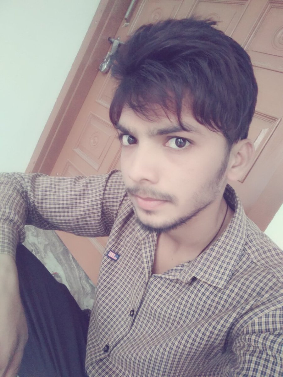 Rajkumarmeenaaa's tweet photo. Good night
#Rajkumarmeena #Rajkumar_meena https://t.co/yyJqQ7431i