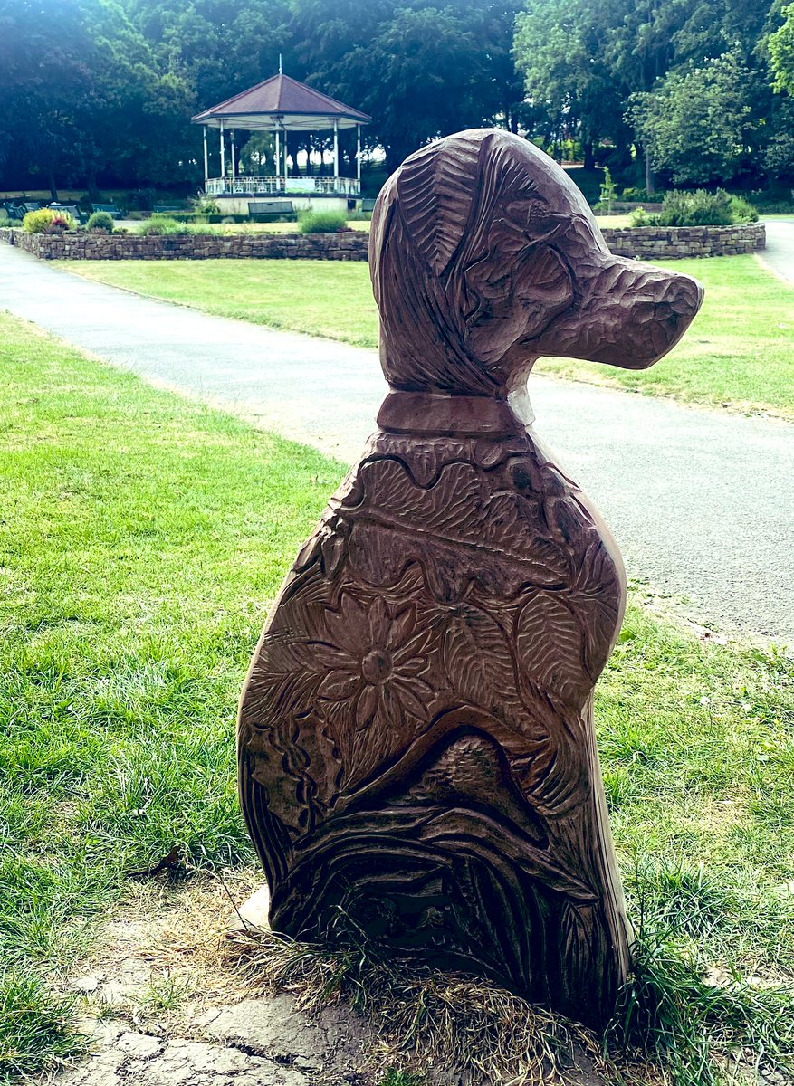 HellingtonBoots's tweet image. A little outing to Elsecar Park today! 
Seeing the  #AndrewVickers carvings (minus one 😔) and an OS cut mark were a bonus. 😁
#OSBenchmark @bmdorguk @StonefaceCreate 😁
#LegsAndLaces 
#BarnsleyIsBrill