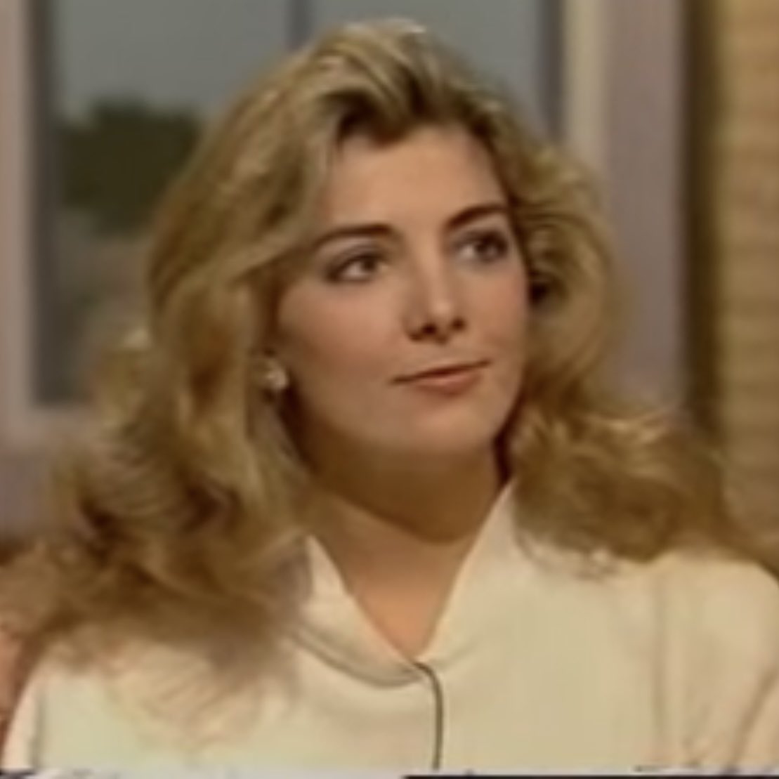 : ̗̀➛ natasha richardson in an interview with mike morris [1987]