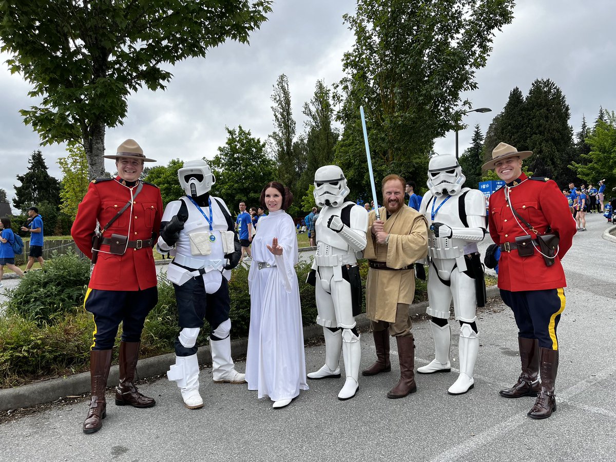 nvanrcmp tweet picture