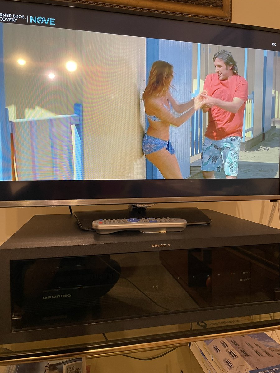 pace_aurelia's tweet photo. Ma quanto mi piacciono questi due…😍 @insinnaflavio #ClaudiaGerini #Ex #FaustoBrizzi https://t.co/lOb0OkKWdF