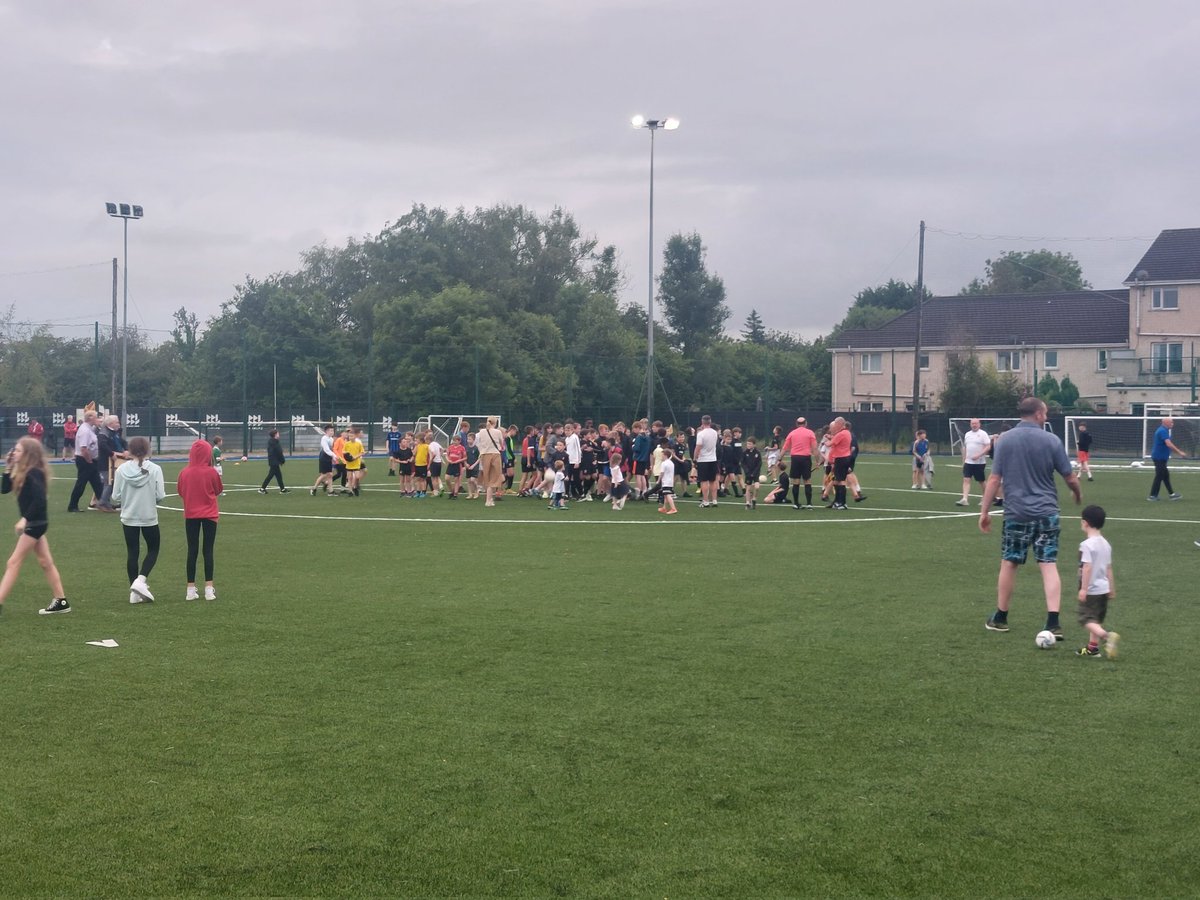 You'll have to go a long way to see a better schoolboy/girl game than the u12 playoff game that @aislingannafc and @AfcFairview put on tonight. Pity there was a loser in extra time but the football and drama was all that is good about the game