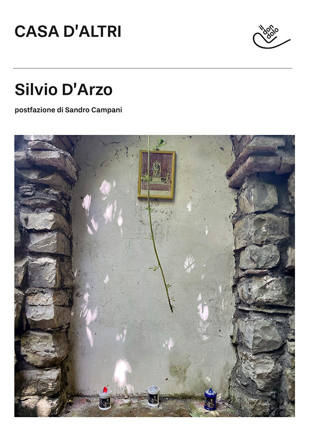 "Un racconto perfetto" secondo Eugenio Montale. Oppure "Il miglior racconto del Novecento italiano" come s'è espressa buona parte della critica. 

"Casa d'altri" è il capolavoro di Silvio D'Arzo. 
emilib.medialibrary.it/media/scheda.a…