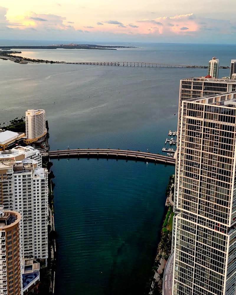Happy Monday from Aston Martin Residences, the tallest condominium-only building in the city overlooking the city skyline, Miami River, and Biscayne Bay. 
.
.
.
#miami #realestate #realestateagent #biscaynebay #astonmartin #astonmartinresidences #luxury #luxurylistings #views