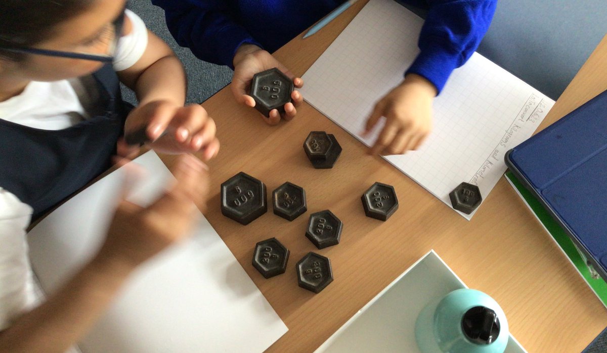 MissTalbot1993's tweet photo. Year 5 had a great time today learning how to convert kilograms and grams. They enjoyed feeling and using the weights to make equal amounts as well. https://t.co/7KaBOglznc