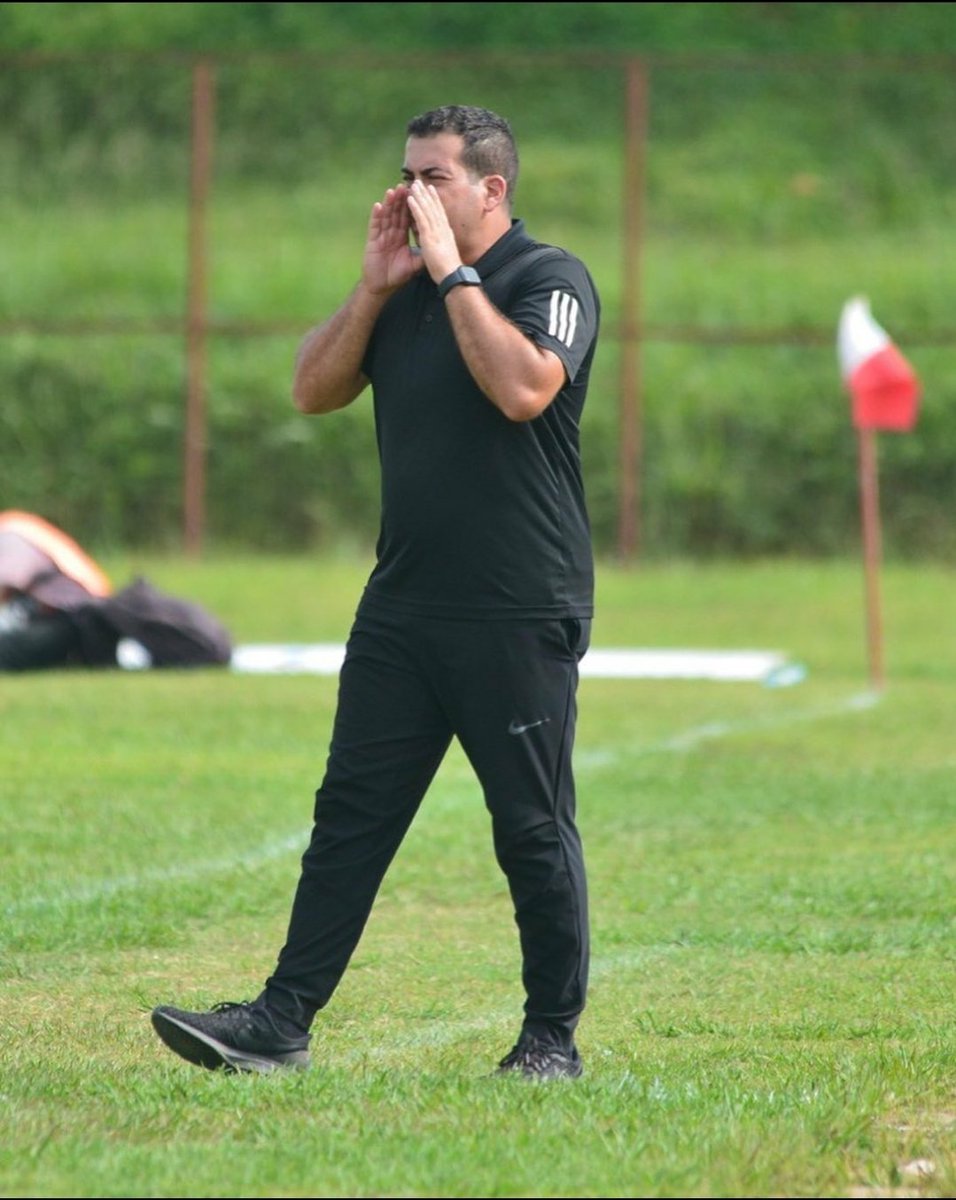 willarabbin's tweet photo. 🛑PETROS KOUKOURAS NIWE MUTOZA MUSHYA WA KIYOVU🛑
✨Petros Koukouras yamaze kumvikana n'ikipe ya @SCKiyovuSports ngo ayibere umutoza mushya
✨Asimbuye Andre Landeut we wasoje amasezerano ye mu #Rucaca
✨Petros w'imyaka 34, akomoka mu Bugiliki
✨Uyu mutoza afite UEFA A Licence https://t.co/bsFhw5SBpK
