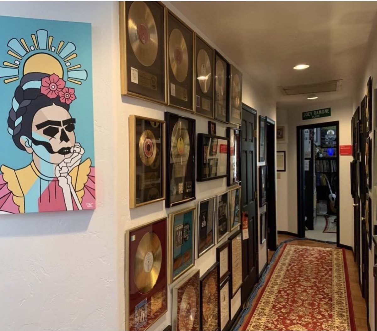 JimboRHH's tweet photo. Jennifer @WatchMeDesign has been busy lately! Check out her new artwork! Ed Stasium (who produced the Ramones) has an original hanging in his studio!

https://t.co/3gOzrJGkN8 https://t.co/wGVbe0PxLM