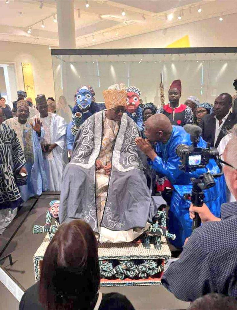 Archives du Cameroun on Twitter: "Depuis lors, il repose au sein des ... Archives du Cameroun on Twitter: "Depuis lors, il repose au sein des ...