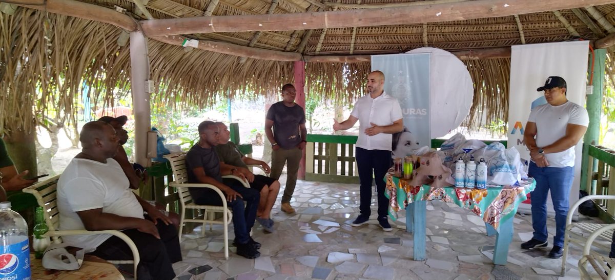 on Twitter ""TE LO CUENTO" Pobladores de la comunidad garífuna de Corozal, en