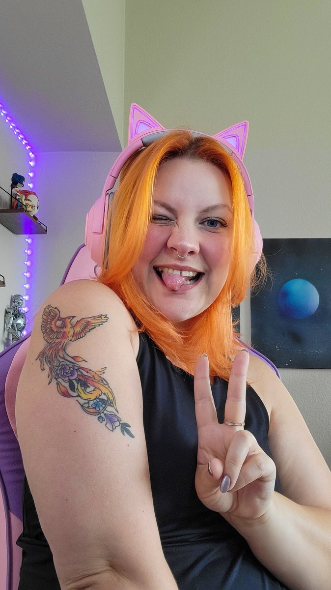 rawrceratop5's tweet photo. Looking forward to streaming at my NEW TIME, 1:00-3:00 weekdays! At least for now 😜 Come say hi!
https://t.co/f9ilWd71nj 
#smallstreamer #twitchstreamer https://t.co/nkYs3Otwlu