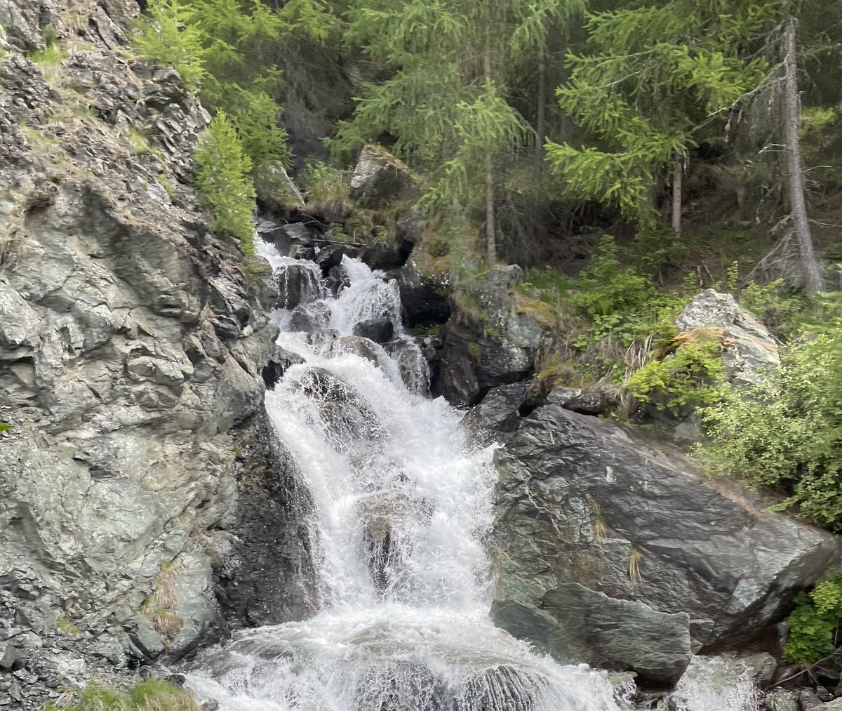 A beautiful stream in the stunning Swiss Alps as we journeyed to St. Moritz, Switzerland ! #travel #destinations #OutdoorSpa #nature