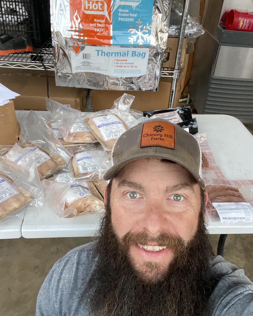 RVAg_Org's tweet photo. 💌 Oh, we'll get you ready for Father's Day!🥩🫑 🍅 - https://t.co/APaHrH2WeO One stop shopping for the grill &amp; gifts for Dad! Celebrate Virginia Agriculture Week at our six markets!  SNAP &amp; Fresh Match now offered at three markets! So much to celebrate this week! https://t.co/GeSHj0JxOp