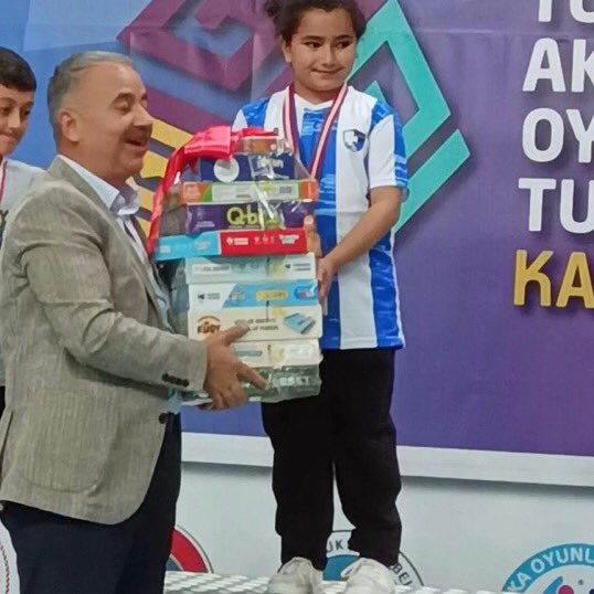 5. Türkiye Akıl ve Zekâ Oyunları Turnuvası'nda Aşkale 3 Mart İlkokulumuzdan Fatmanur Turan, Equilibrio kategorisinde Türkiye Şampiyonu oldu. 🥇Tebrikler #fatmaturan 🎉 <a href="/askale3Mart/">3 Mart İlkokulu</a> <a href="/AGazioglu25/">Abdurrahman GAZİOĞLU</a>