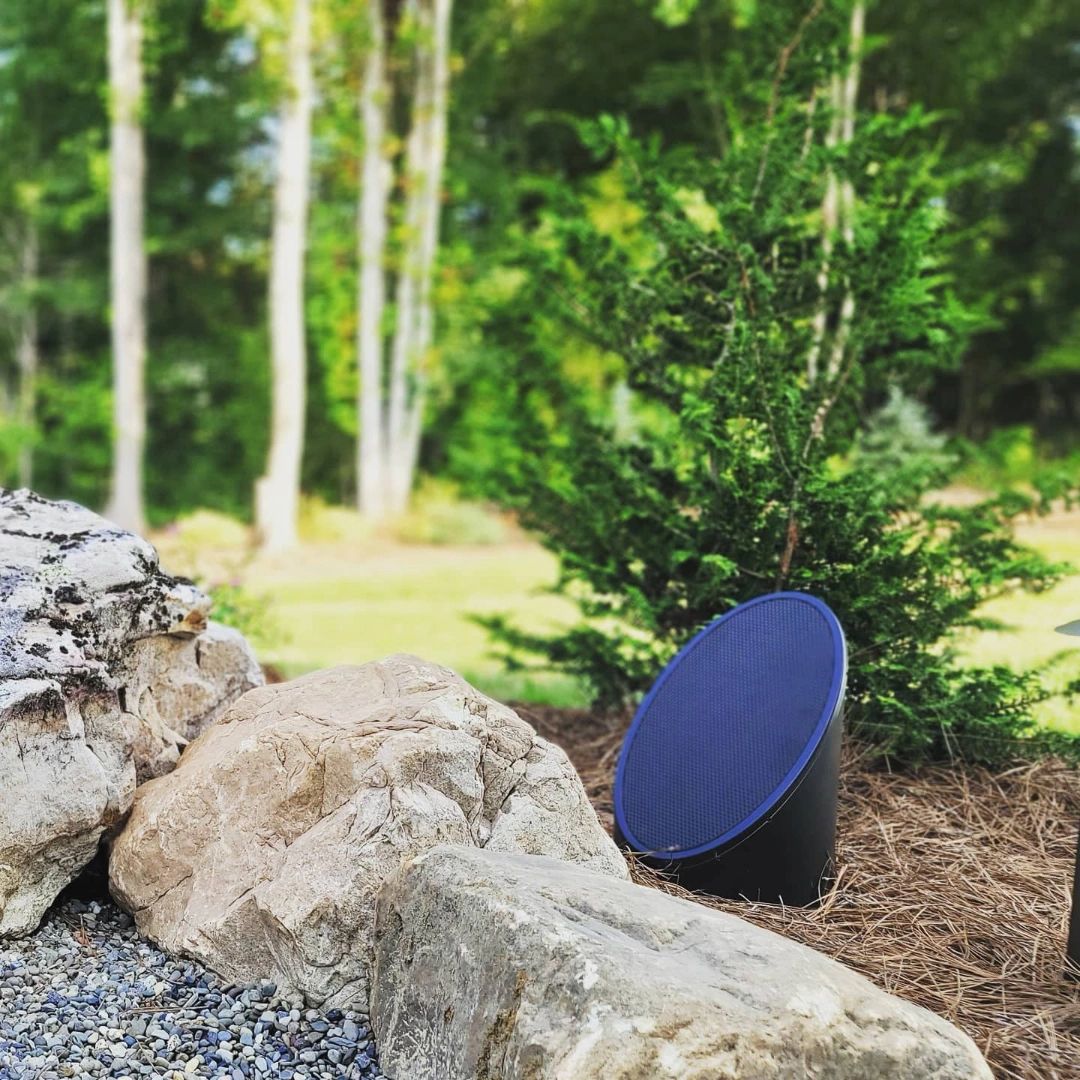 Get ready to turn up the volume! Our top-of-the-line outdoor audio systems deliver crystal-clear sound that will elevate your outdoor entertainment experience. #OutdoorAudio #SoundQuality