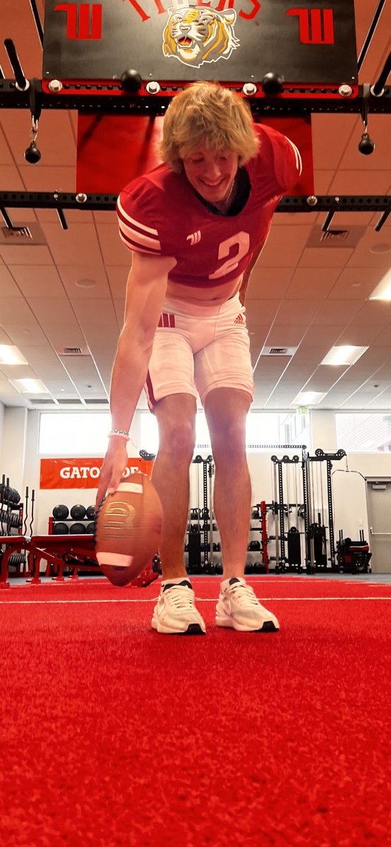 I’m blessed to say I have received my first official offer from <a href="/WittFootball/">Wittenberg Football</a> 
Thank you so much coaches <a href="/rocanthony_/">Rocky Zingale</a> <a href="/JimCollins_FB/">Jim Collins</a>