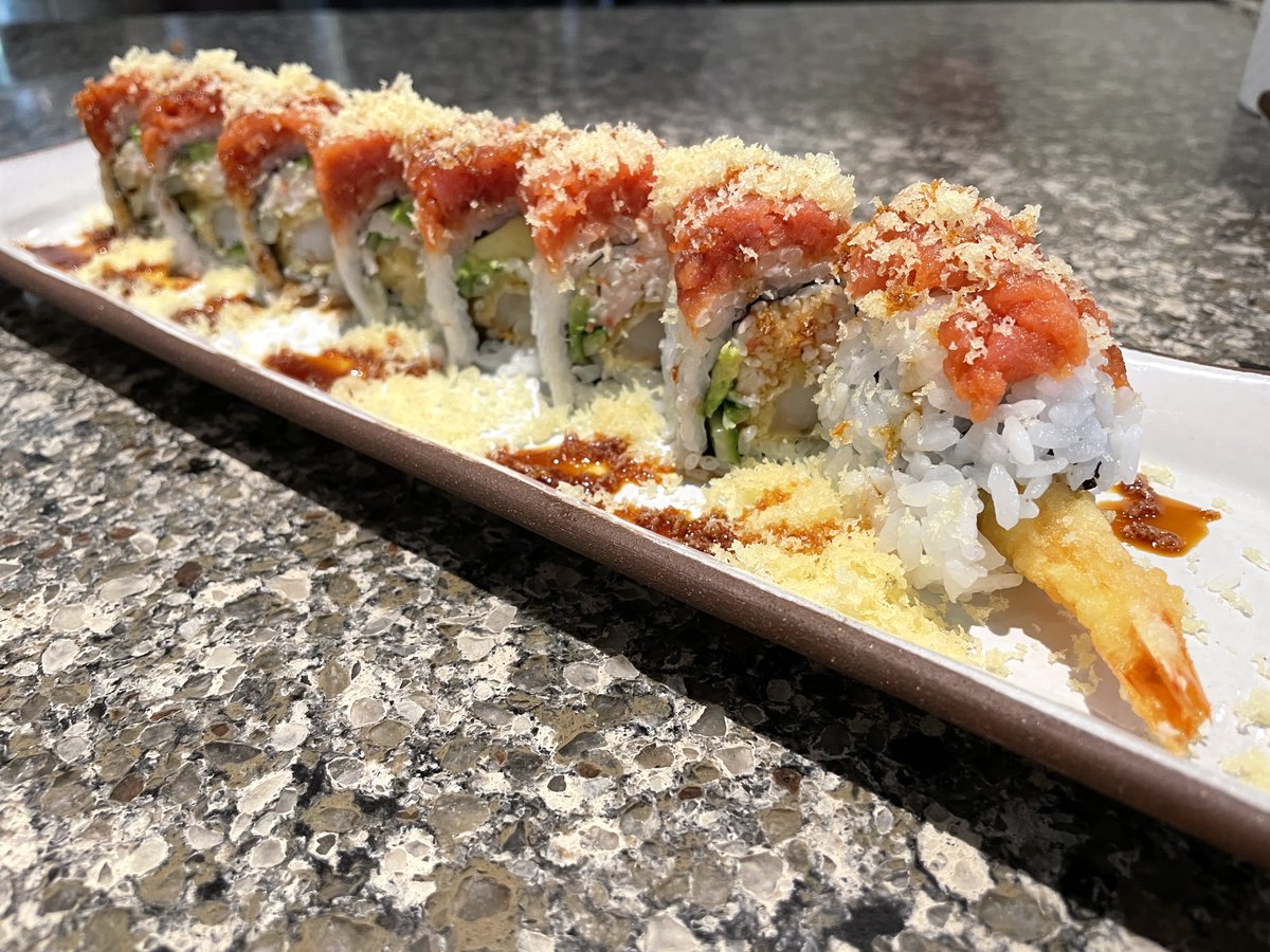 SushiLoungeSD's tweet photo. Celebrate Dad all week! 
Chronic Rolls are half price every Monday at Sushi Lounge - only $7 each!       
CHRONIC ROLL   shrimp tempura, avocado, krab, cucumber topped with spicy tuna, tempura flakes, sweet soy glaze      
We are open 11am until 9:00pm tonight. See you soon! https://t.co/CpBCyUPj6L