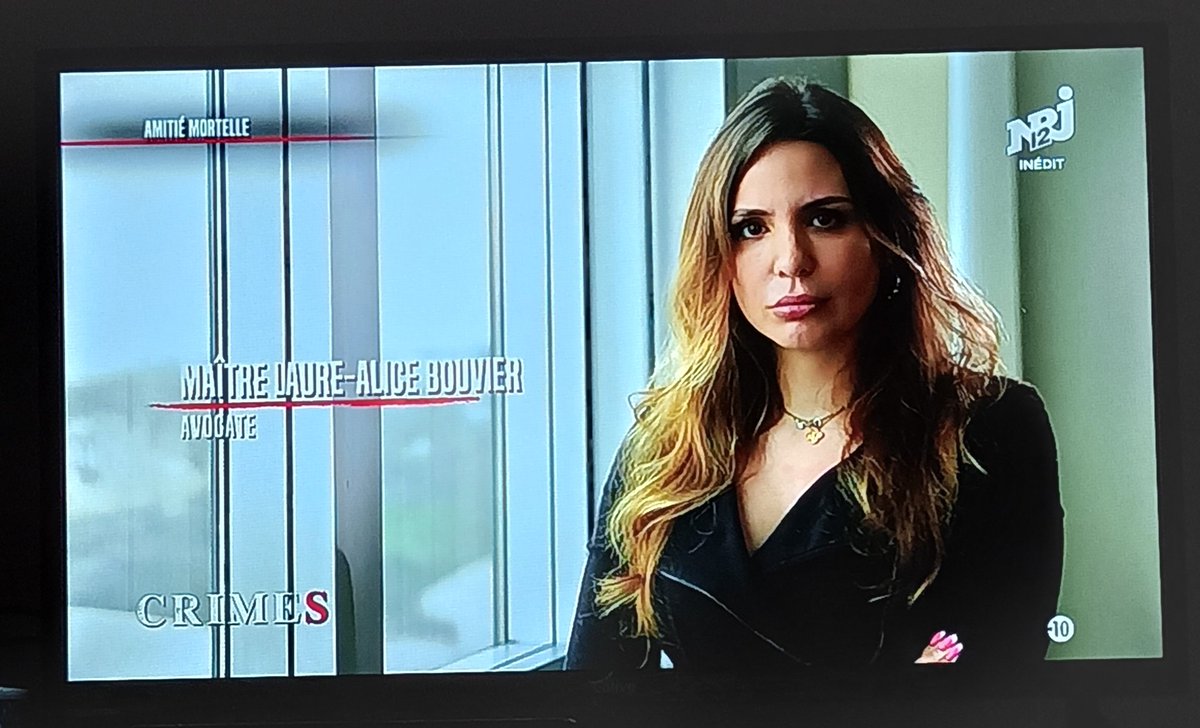 Devant #Crimes avec mon avocate préférée @Loralisparis 😉 sur 
@NRJ12lachaine