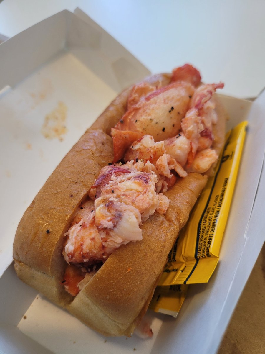 tee__low 🐀 tweet media