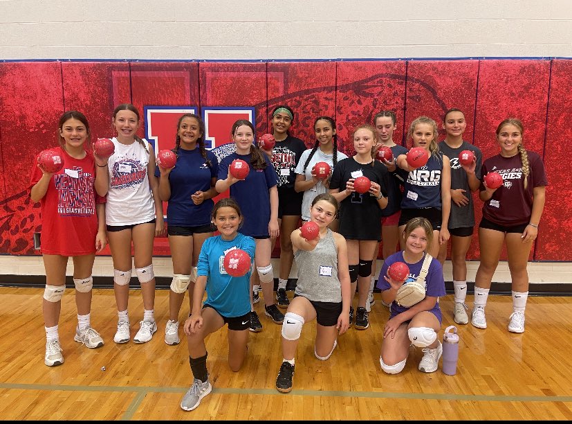 Heritage Volleyball tweet media