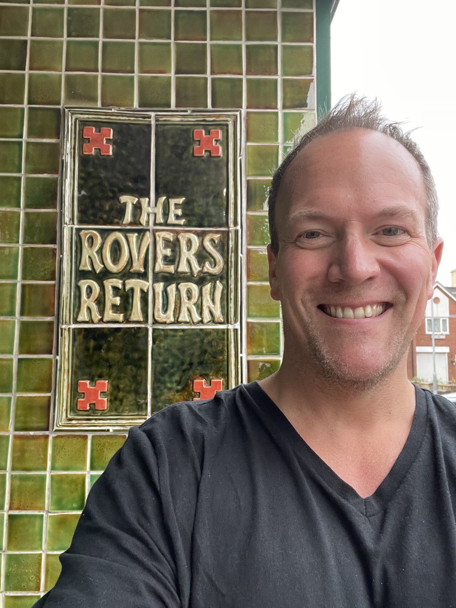 Well, you can’t walk past and not take a picture can you?! Having a lovely time playing ‘Owen’ in #Corrie What a terrific cast and crew, and I feel very lucky to be part of such an iconic show.